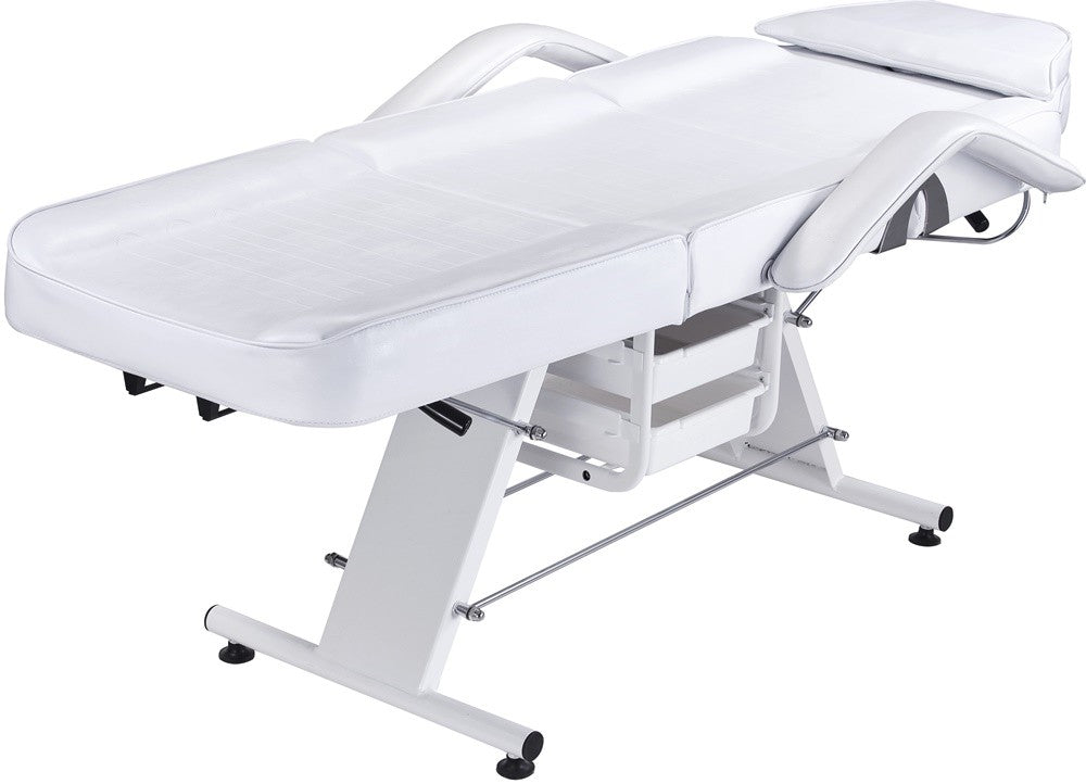 Camilla Rachel con cajonera